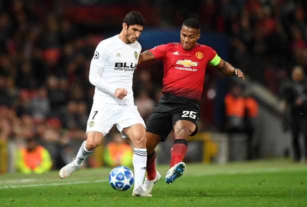 博鱼体育官网-日本右翼势力对敌国条款的反应