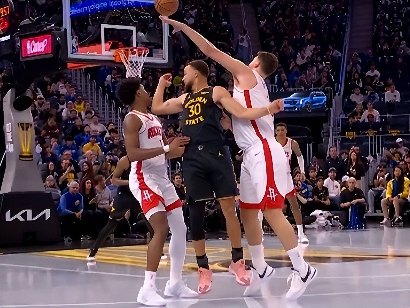 博鱼体育网页版-冲刺阶段CBA季后赛焦点战，波士顿凯尔特人篮板制胜，质疑声仍在，医务组通报恢复